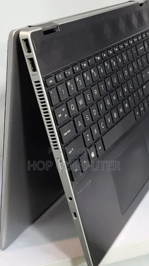 New Laptop HP Pavilion X360 8GB Intel Core I5 SSD 512GB