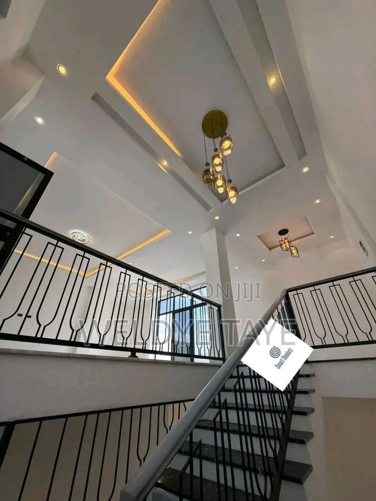 Furnished 7bdrm Farm House in Kirkos for sale