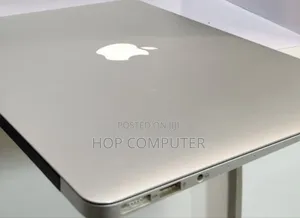 Photo - New Laptop Apple MacBook Air 2017 8GB Intel Core I5 SSD 128GB