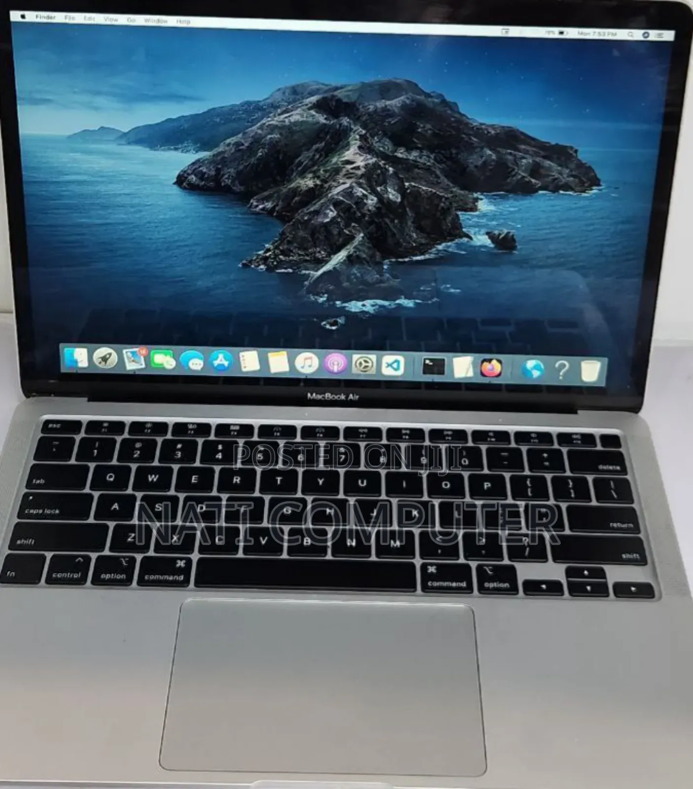 New Laptop Apple MacBook 2020 8GB Intel Core I3 SSD 256GB