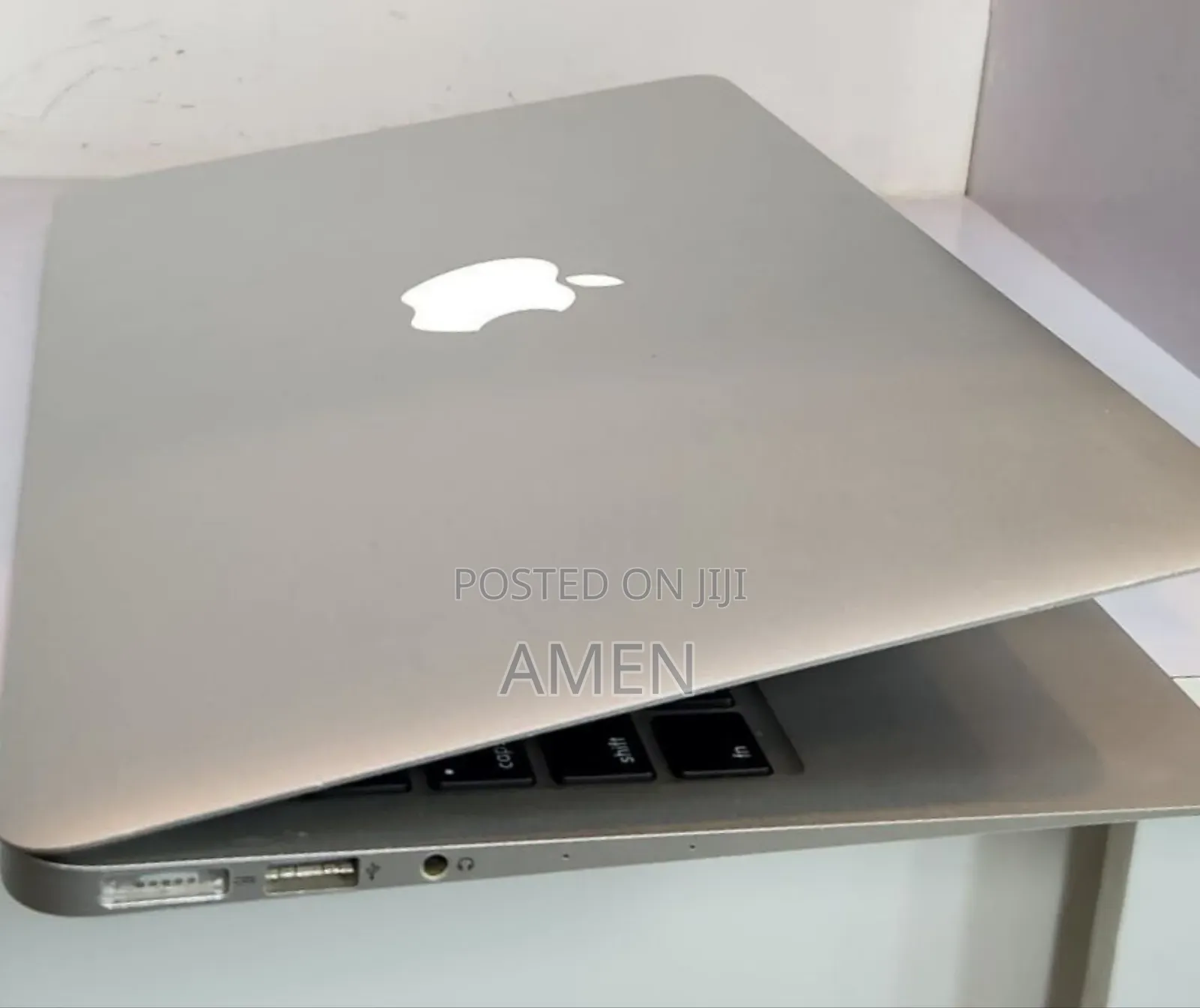 New Laptop Apple MacBook Air 2015 4GB Intel Core I5 SSD 128GB