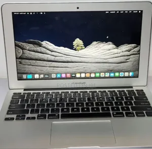 New Laptop Apple MacBook 2015 4GB Intel Core I5 SSD 128GB