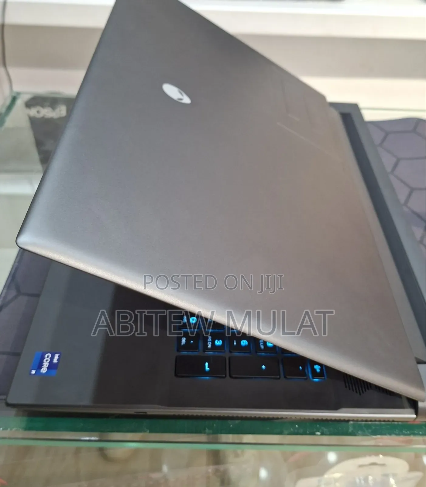 New Laptop Alienware M17x R2 32GB Intel Core I9 SSD 1T