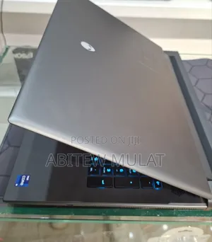 New Laptop Alienware M17x R2 32GB Intel Core I9 SSD 1T