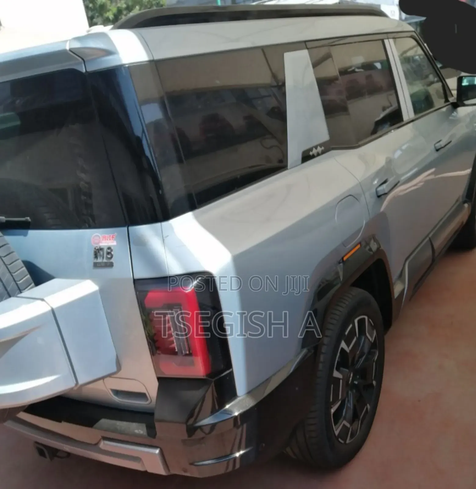 New BYD Leopard 8 2.0 Hybrid AWD 2025 Silver