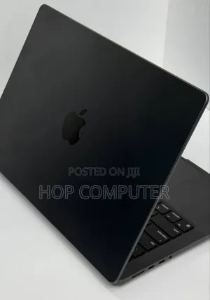 Photo - New Laptop Apple MacBook Pro 2024 M4 14-Inch 16GB Apple M4 SSD 1T