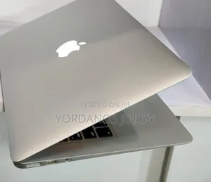 Photo - New Laptop Apple MacBook Air 2017 8GB Intel Core I5 SSD 128GB