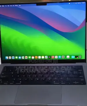 New Laptop Apple MacBook Pro 2020 8GB Apple M1 Pro SSD 256GB