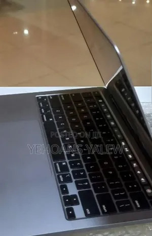 New Laptop Apple MacBook Pro 2020 8GB Apple M1 Pro SSD 256GB