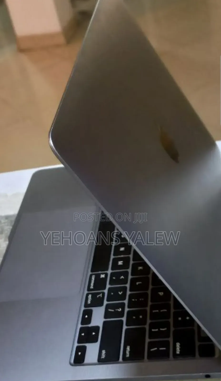 New Laptop Apple MacBook Pro 2020 8GB Apple M1 Pro SSD 256GB