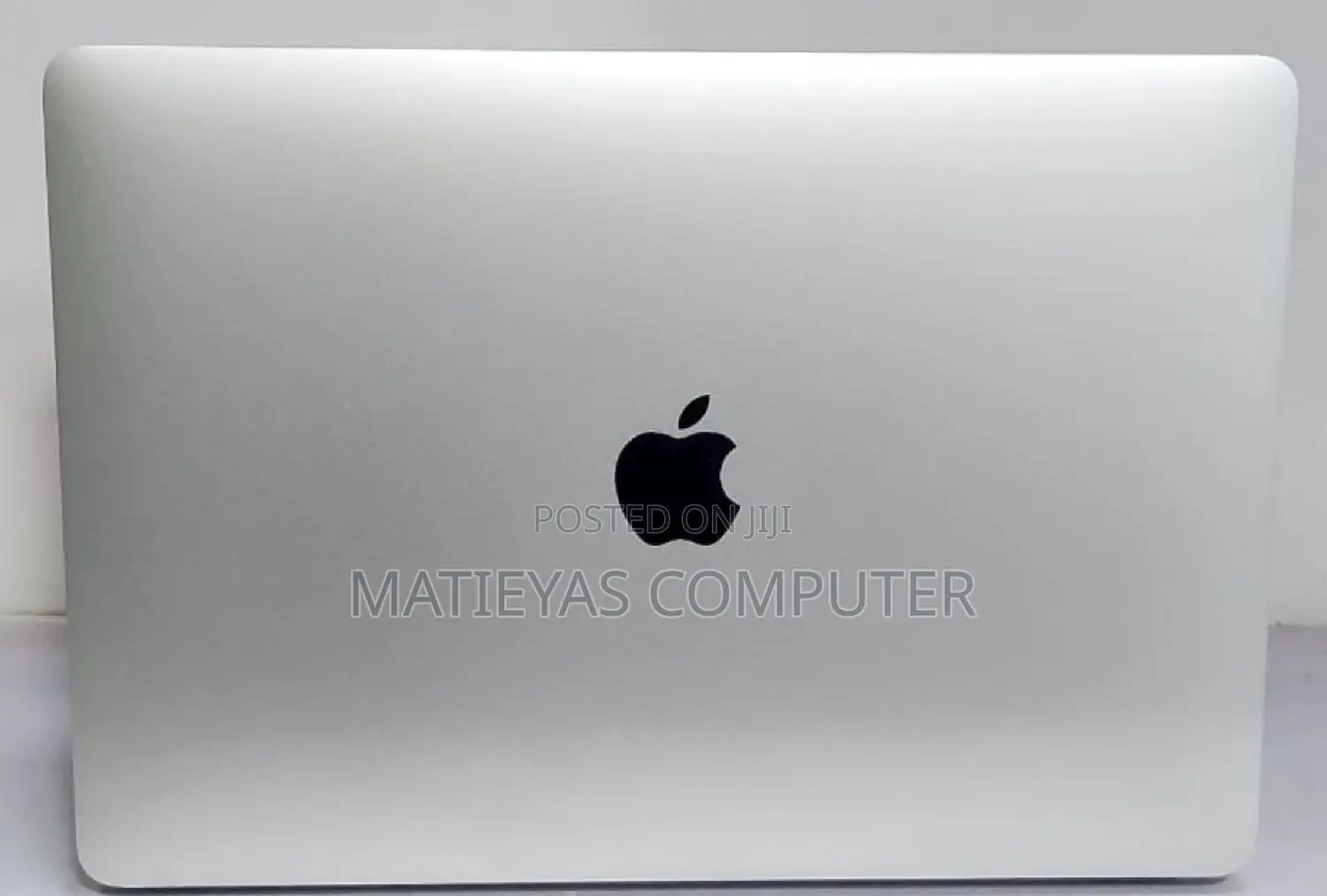 New Laptop Apple MacBook 2020 8GB Intel Core I3 SSD 256GB