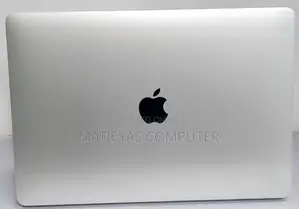 New Laptop Apple MacBook 2020 8GB Intel Core I3 SSD 256GB