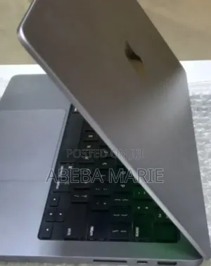 Photo - New Laptop Apple MacBook Pro M1 16GB Apple M1 Pro SSD 512GB