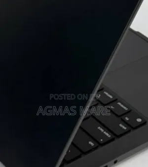 New Laptop Apple MacBook Pro 2024 M4 14-Inch 16GB Apple M4 SSD 1T