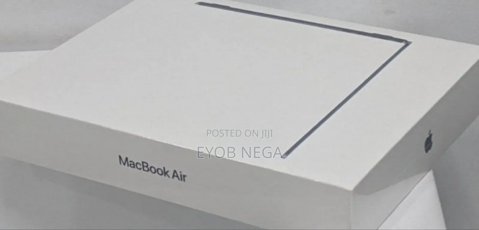 New Laptop Apple MacBook Air 2022 M2 8GB Apple M2 SSD 512GB