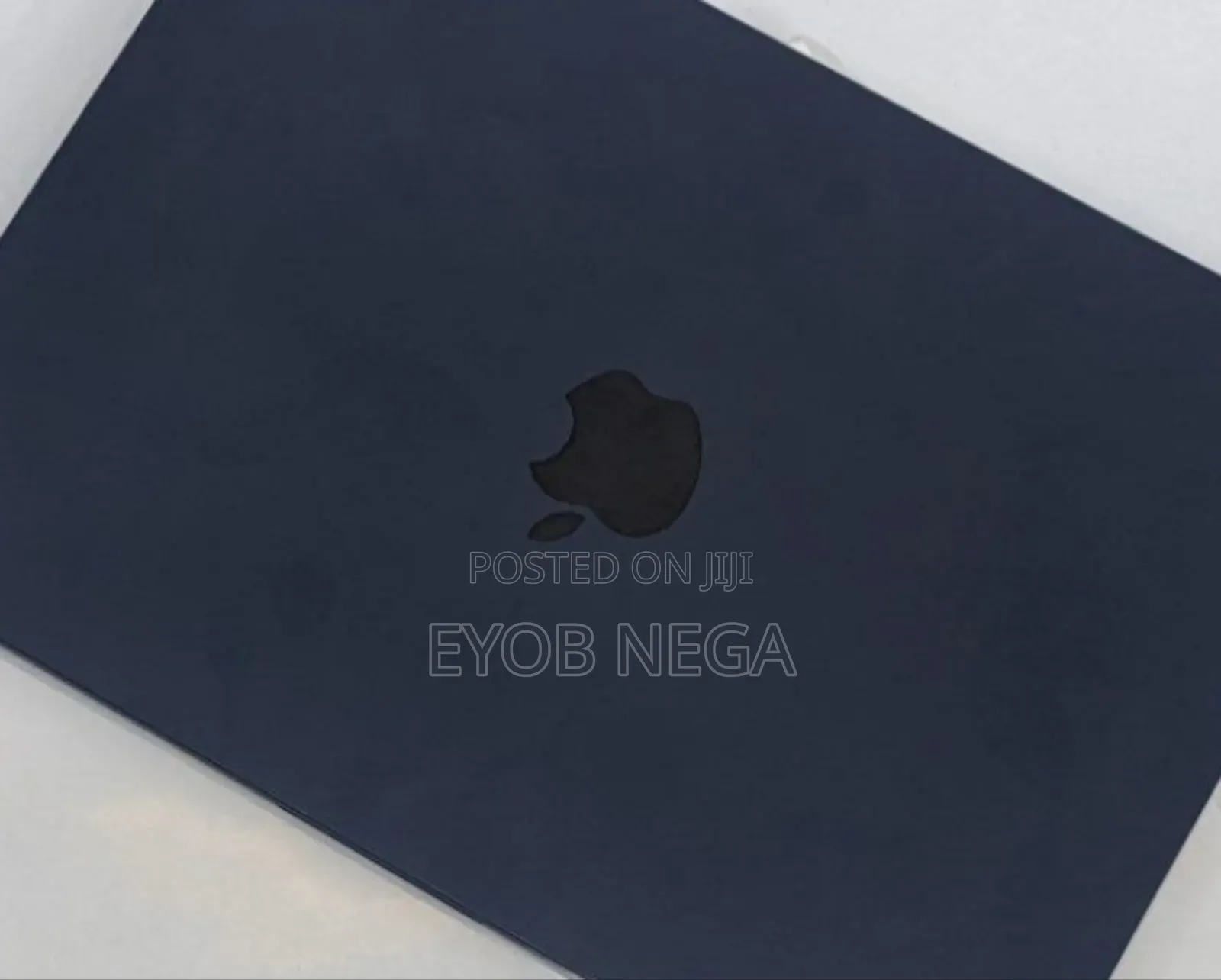 New Laptop Apple MacBook Air 2022 M2 8GB Apple M2 SSD 512GB