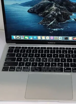 Photo - New Laptop Apple MacBook Air 2020 8GB Intel Core i3 SSD 256GB