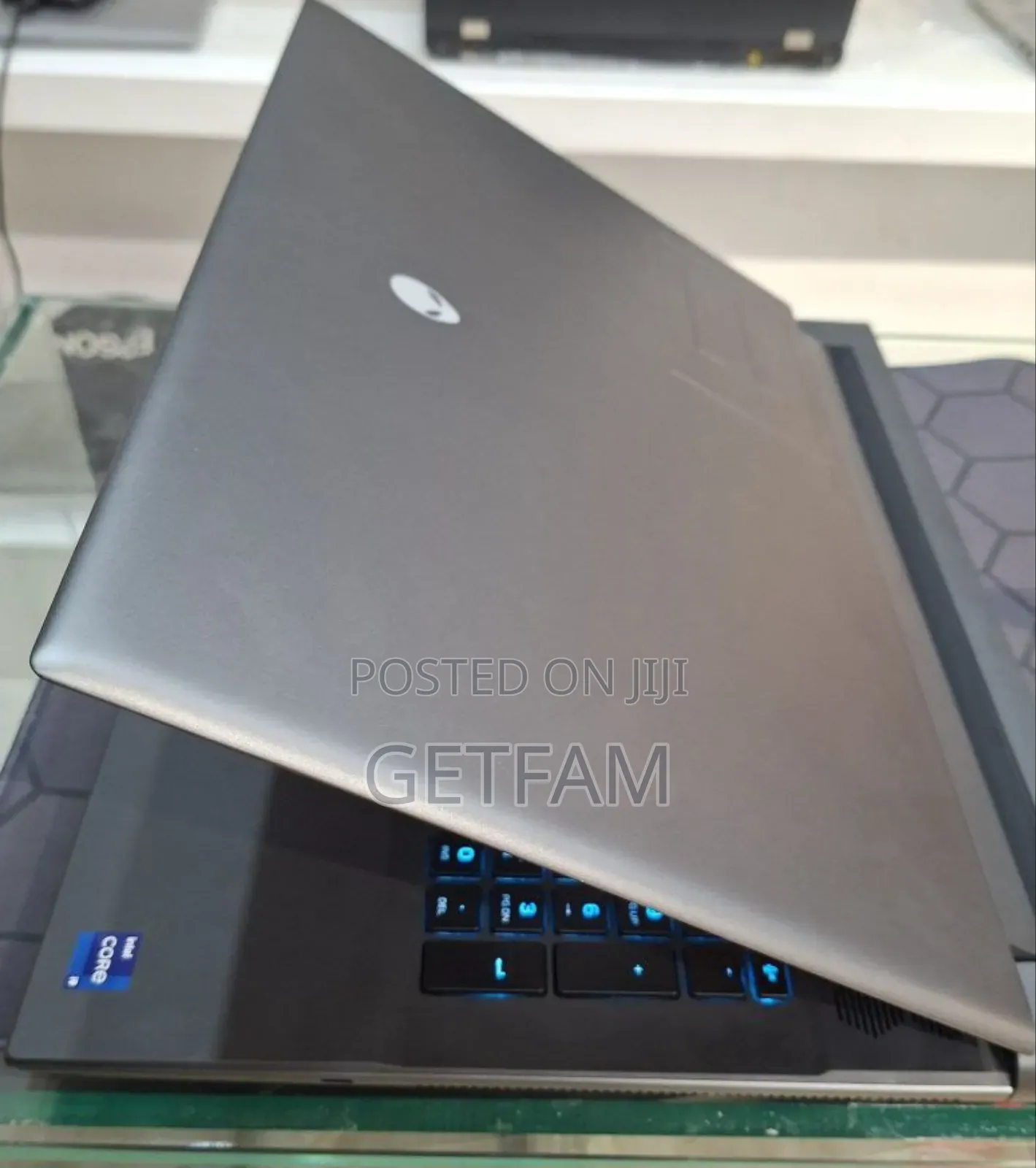 New Laptop Alienware Area-51m 32GB Intel Core I9 SSD 1T
