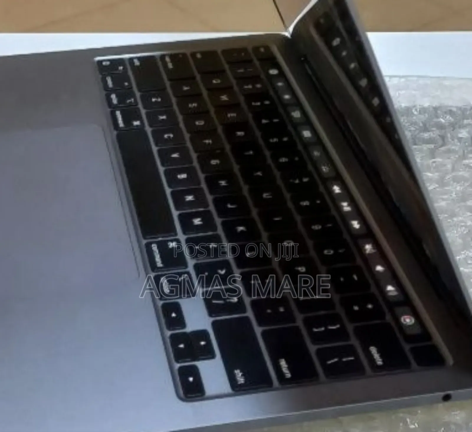 New Laptop Apple MacBook Pro M1 8GB Apple M1 SSD 256GB
