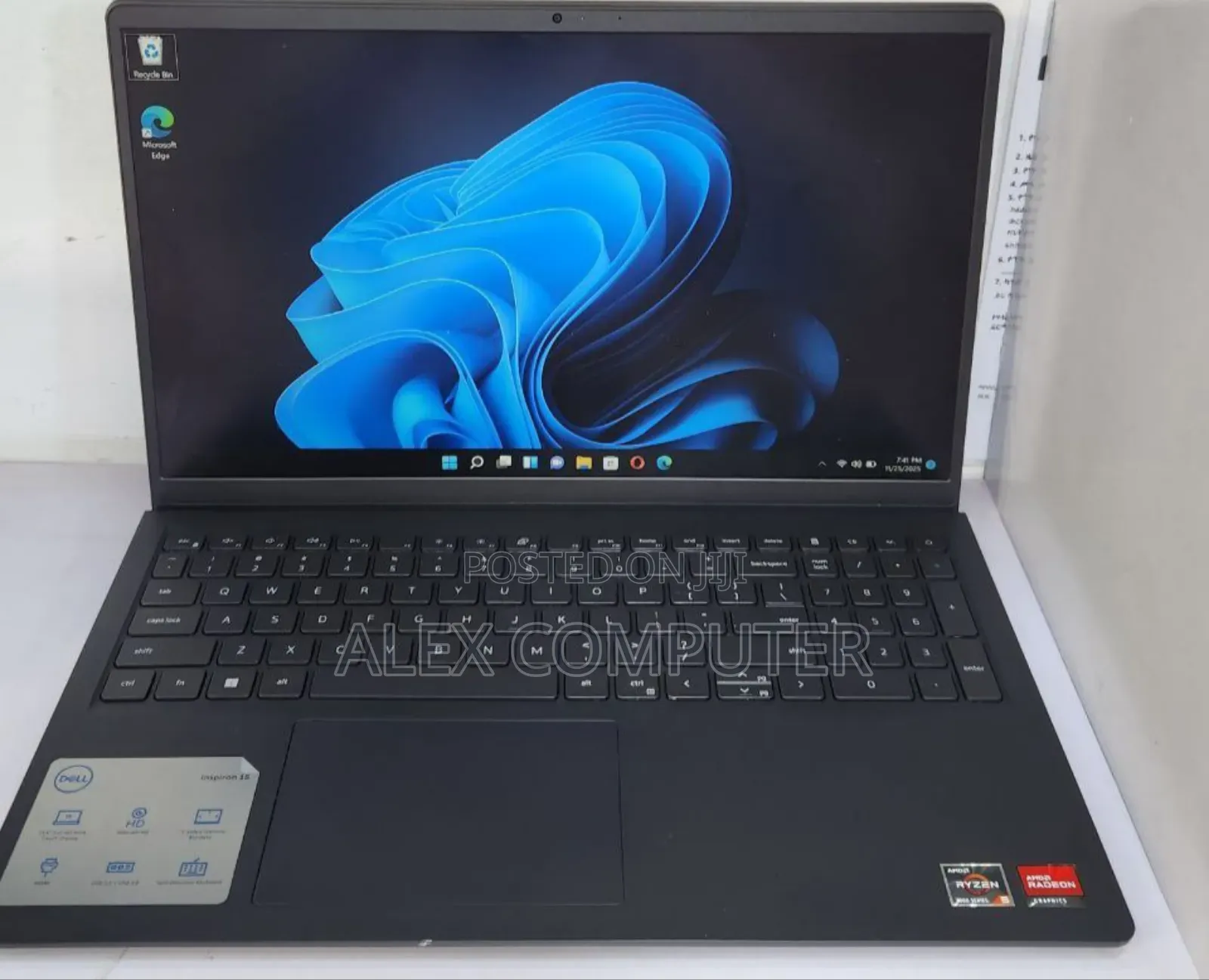 New Laptop Dell Inspiron 15 8GB AMD Ryzen 5 SSD 512GB