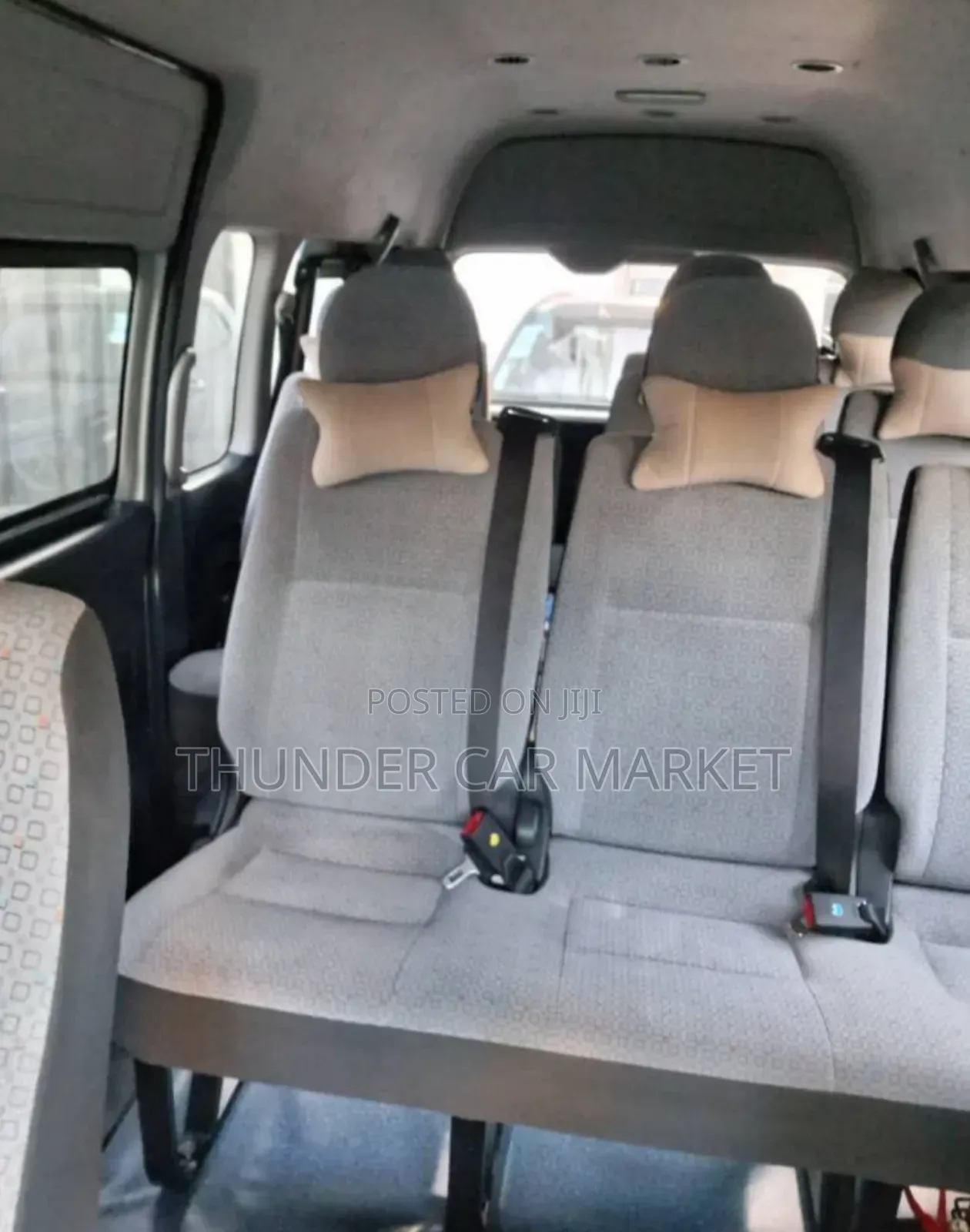 Toyota Grand HiAce 2021 White