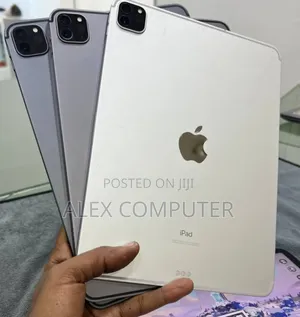 Photo - New Apple iPad 10.2 (2020) 128 GB