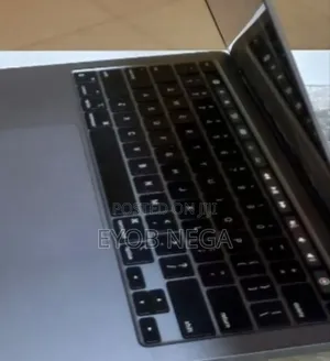 New Laptop Apple MacBook Pro M1 8GB Apple M1 SSD 256GB