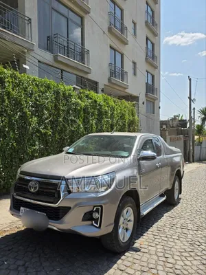 Toyota Hilux 2020 Silver