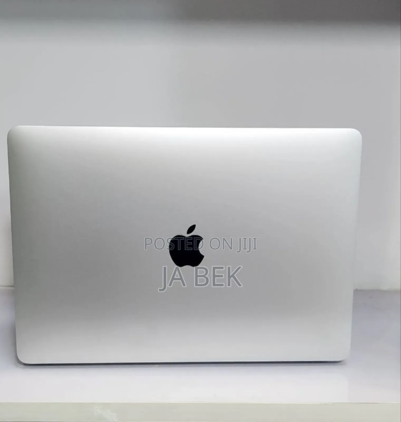 New Laptop Apple MacBook Air 2020 8GB Intel Core I3 SSD 128GB