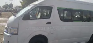 Toyota HiAce 2012 White