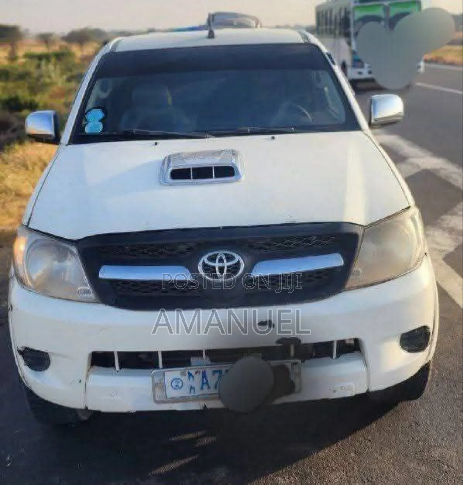 Toyota Hilux 2010 White