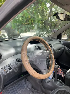 Toyota Vitz 1.0 FWD 5dr 2001 Silver