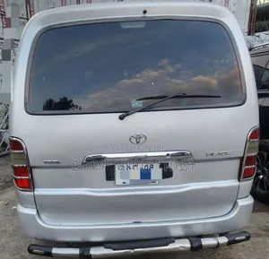 Toyota HiAce 2010 Silver