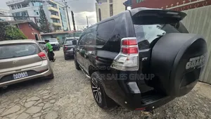 Toyota Land Cruiser 4.7 VX-R 2011 Gray