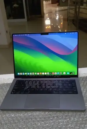 New Laptop Apple MacBook Pro M1 16GB Apple M1 Pro SSD 512GB