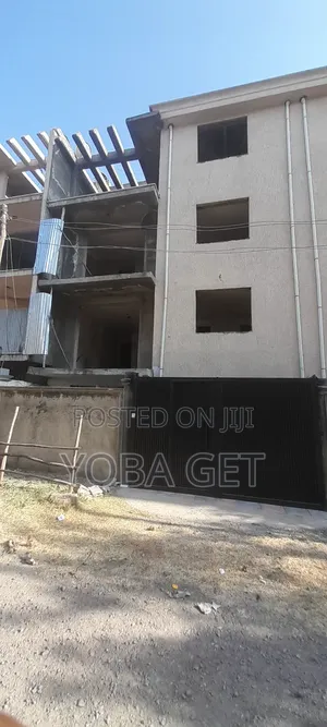 4bdrm House in Akaky Kaliti for sale