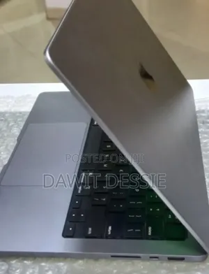 New Laptop Apple MacBook Pro 2021 M1 16GB Apple M1 Pro SSD 512GB