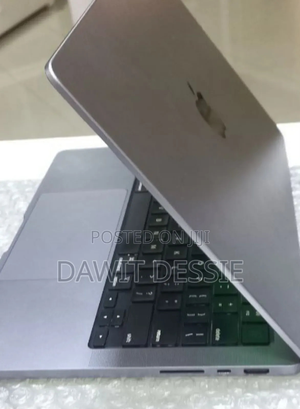 New Laptop Apple MacBook Pro 2021 M1 16GB Apple M1 Pro SSD 512GB