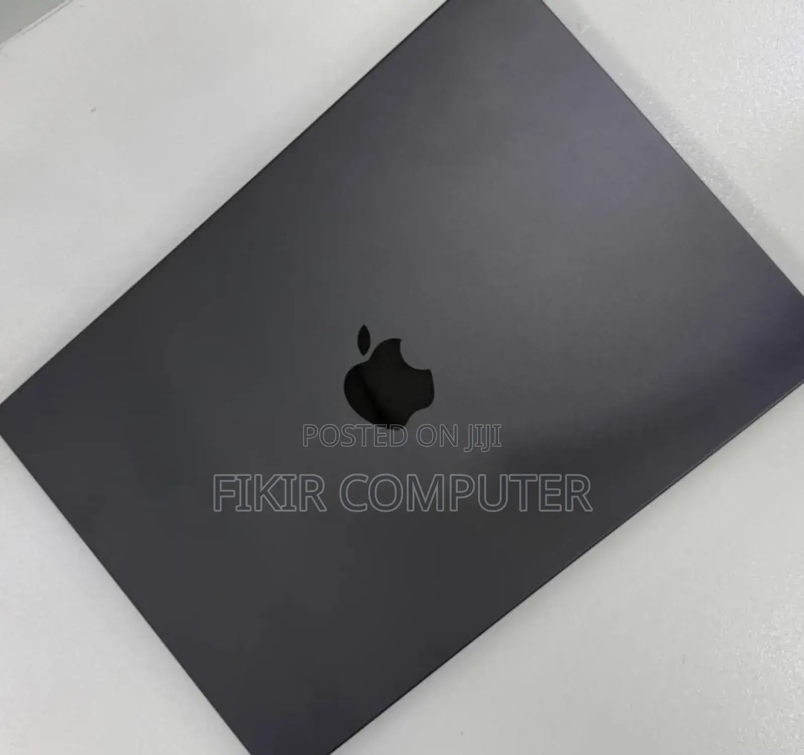 New Laptop Apple MacBook Pro 2024 M4 14-Inch 16GB Apple M4 SSD 1T