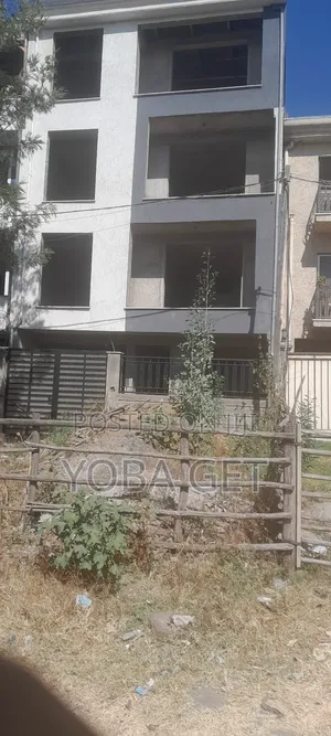 5bdrm House In Yoba, Akaky Kaliti For Sale