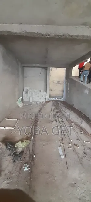 5bdrm House In Yoba, Akaky Kaliti For Sale