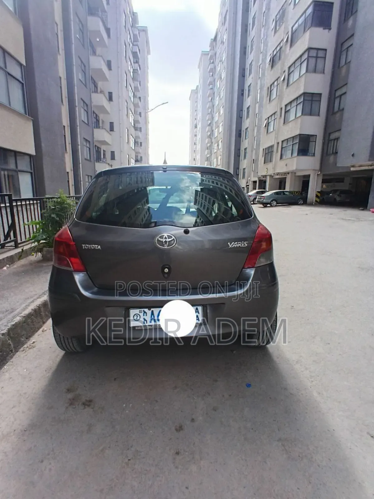 Toyota Yaris 2010 Gray