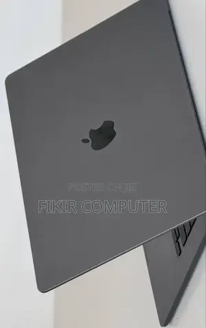 New Laptop Apple MacBook Air 2024 M3 15-Inch 8GB Apple M3 SSD 256GB