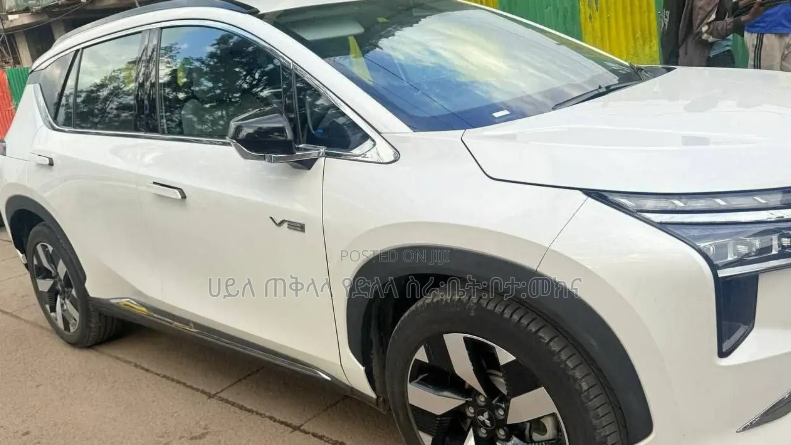 Mitsubishi Airtrek 135 kW FWD 2023 Off white