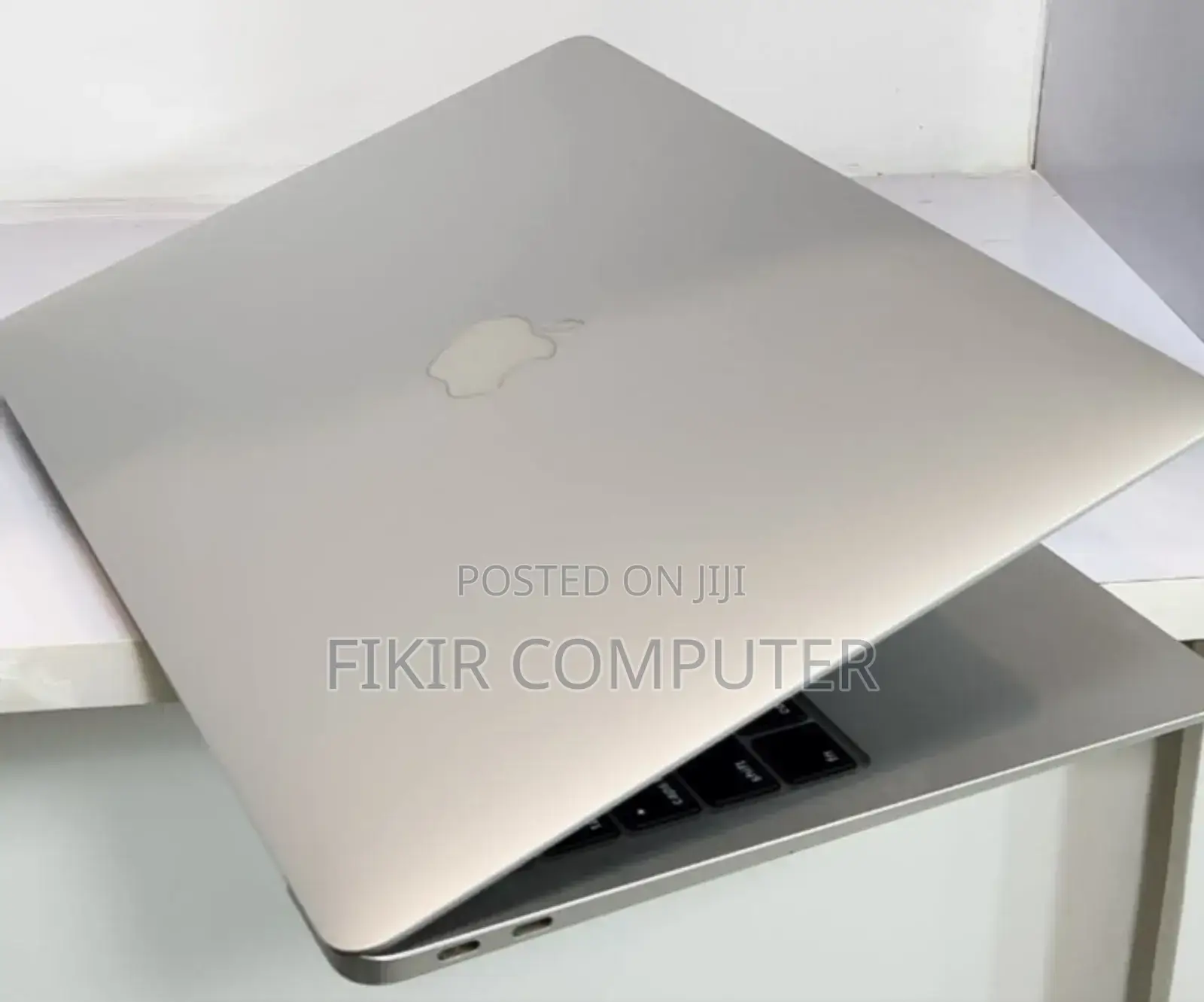 New Laptop Apple MacBook Air 2020 8GB Intel Core I3 SSD 256GB