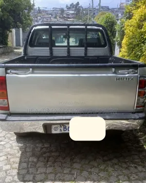 Toyota Hilux 2010 Silver