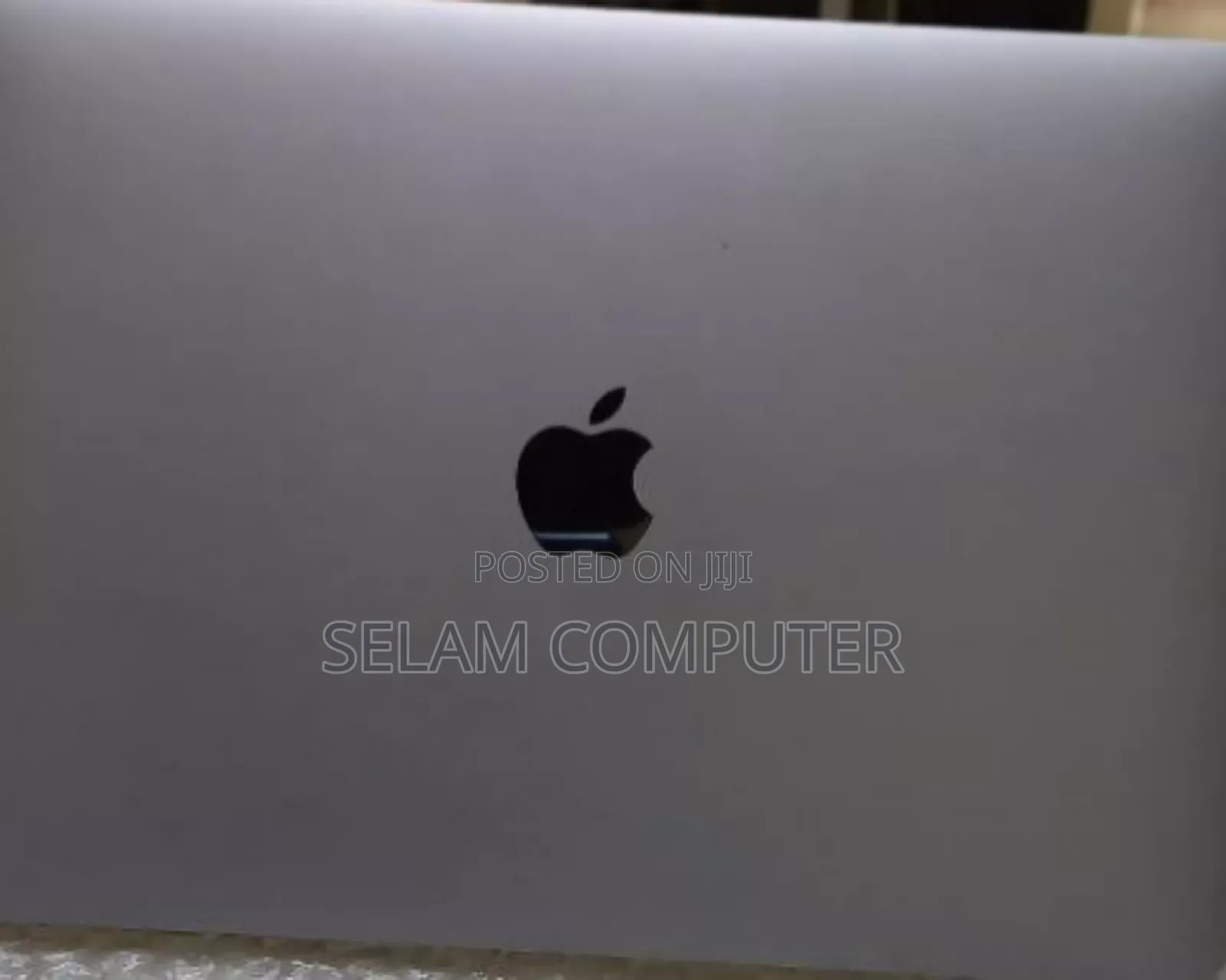 New Laptop Apple MacBook Pro 2020 M1 8GB Apple M1 SSD 256GB