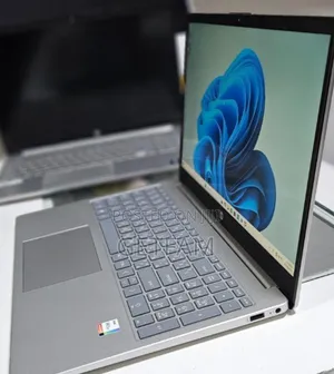 Photo - New Laptop HP 250 G10 16GB Intel Core I5 SSD 512GB