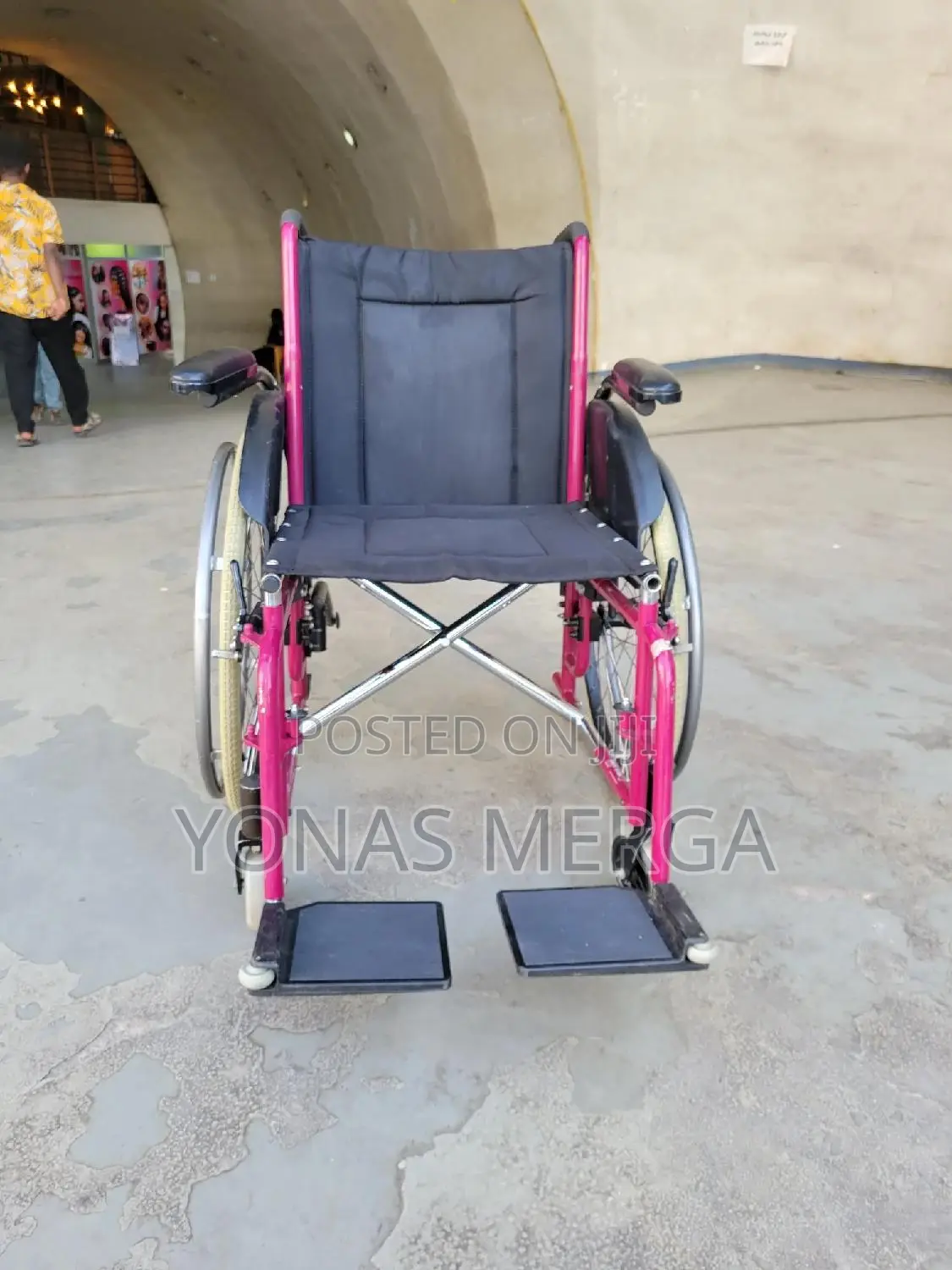 Europe Wheelchair舍霑aluminum Portable屻轮folding Wheelchair Itself