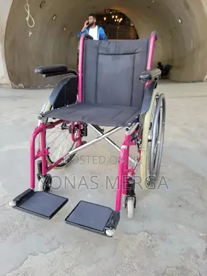 Photo - Folding Wheelchair鈣脊wheelchair//Wheelchair, Seat Width 46 Cm, 10kg